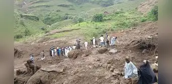 Aludes devastan aldea de Tarasin en Sudán: rescatan 370 cuerpos y temen más de 1000 muertos Aludes devastan aldea de Tarasin en Sudán: rescatan 370 cuerpos y temen más de 1000 muertos