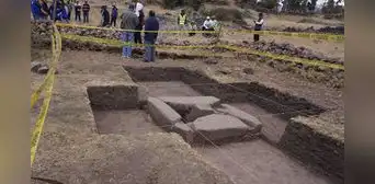 Vilcashuamán: hallan altar de 3 mil años en Campanayuq Rumi y exigen protección del sitio arqueológico Vilcashuamán: hallan altar de 3 mil años en Campanayuq Rumi y exigen protección del sitio arqueológico