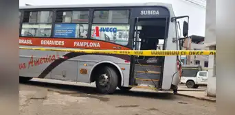 Asesinan a chofer de la línea ‘Nueva América’ en SJM frente a pasajeros que iban a bordo Asesinan a chofer de la línea ‘Nueva América’ en SJM frente a pasajeros que iban a bordo