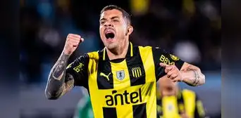 Peñarol venció sobre la hora a Liverpool y clasificó a cuartos de final de la Copa AUF Uruguay Peñarol venció sobre la hora a Liverpool y clasificó a cuartos de final de la Copa AUF Uruguay