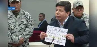Pedro Castillo protesta dirigiéndose al Ministerio Público: "Que exhiba las armas que usé, al menos una pistolita de agua" Pedro Castillo protesta dirigiéndose al Ministerio Público: "Que exhiba las armas que usé, al menos una pistolita de agua"