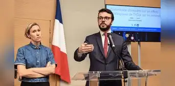 Francia: buscan prohibir las redes sociales a menores de 15 años y establecer toque de queda digital