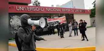 UNMSM: Estudiantes levantan toma de universidad tras llegar a acuerdo con rectora Jerí Ramón UNMSM: Estudiantes levantan toma de universidad tras llegar a acuerdo con rectora Jerí Ramón