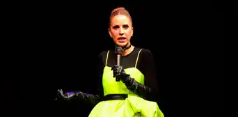 Comediante colombiana Alejandra Azcárate presentará en Lima su monólogo ‘Lo que se permite, se repite’