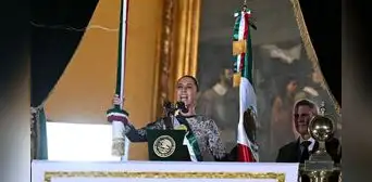 Claudia Sheinbaum dedica el "Grito de Independencia" de México a los migrantes y las mujeres Claudia Sheinbaum dedica el "Grito de Independencia" de México a los migrantes y las mujeres