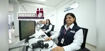 Reniec amplía horarios de atención en estas agencias a nivel nacional: peruanos podrán hacer trámites del DNI hasta 12 horas al día Reniec amplía horarios de atención en estas agencias a nivel nacional: peruanos podrán hacer trámites del DNI hasta 12 horas al día
