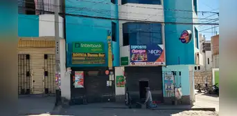 Delincuentes roban dos agentes bancarios en Arequipa