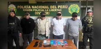 Detiene a cuatro sujetos dedicados al cambiazo de tarjetas de créditos en Trujillo
