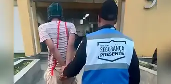 Hombre vestido de ‘El Chavo del 8’ es arrestado por llevar droga en Brasil y tiene curiosa reacción al llegar a comisaría
