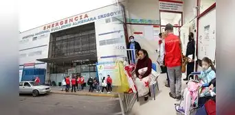 Pacientes esperan hasta tres días para ser atendidos de emergencia en el Hospital Almenara, alerta Contraloría