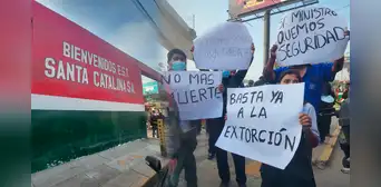 Transportistas de la empresa Santa Catalina protestan por atentado a compañero