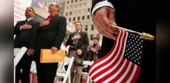 Administración de Trump restablece las "verificaciones vecinales" para inmigrantes que deseen la ciudadanía americana Administración de Trump restablece las "verificaciones vecinales" para inmigrantes que deseen la ciudadanía americana