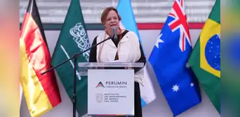 Sabine Bloch, embajadora de Alemania, en Perumin 37: “El 90% de las grandes mineras en el Perú tienen alguna máquina alemana” Sabine Bloch, embajadora de Alemania, en Perumin 37: “El 90% de las grandes mineras en el Perú tienen alguna máquina alemana”