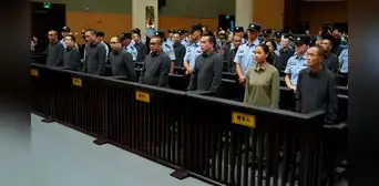 China condena a muerte a 11 miembros de una familia por liderar red de estafas por internet y tráfico de drogas en Myanmar