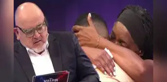 Beto Ortiz se quiebra al ver abrazo entre ‘Cri Cri’ y su madre en pleno programa de EVDLV: "¿Eres consciente de la suerte qué tienes?"