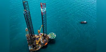China invertirá 1.000 millones de dólares para construir la primera plataforma petrolera flotante en Sudamérica China invertirá 1.000 millones de dólares para construir la primera plataforma petrolera flotante en Sudamérica