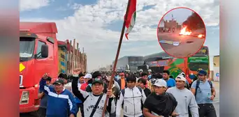 Pescadores bloquean la Panamericana Norte en segundo día de protesta en Lambayeque Pescadores bloquean la Panamericana Norte en segundo día de protesta en Lambayeque