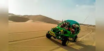 Fiscalía advierte grave riesgo en uso de carros tubulares en dunas de Huacachina tras lesiones y muerte de turistas en Ica