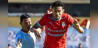 ADT derrotó a Sporting Cristal por el Torneo Clausura: el equipo de Tarma logró remontar el resultado en el segundo tiempo ADT derrotó a Sporting Cristal por el Torneo Clausura: el equipo de Tarma logró remontar el resultado en el segundo tiempo