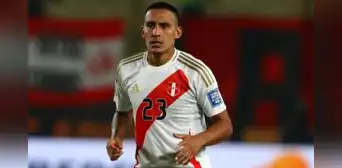 Álex Valera sería desconvocado en la selección peruana y se perdería amistoso con Chile: "Se prioriza su recuperación" Álex Valera sería desconvocado en la selección peruana y se perdería amistoso con Chile: "Se prioriza su recuperación"