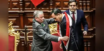 José Jerí juró como presidente de la República tras la vacancia de Dina Boluarte José Jerí juró como presidente de la República tras la vacancia de Dina Boluarte