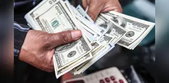Precio del dólar en Perú sube a S/3,45 tras la salida de Boluarte Precio del dólar en Perú sube a S/3,45 tras la salida de Boluarte