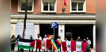 Peruanos en Madrid realizan plantón contra gobierno de José Jerí y Congreso de la República: "El pacto mafioso continúa" Peruanos en Madrid realizan plantón contra gobierno de José Jerí y Congreso de la República: "El pacto mafioso continúa"