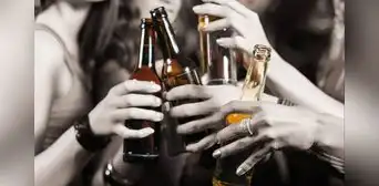 Preocupante: Minsa alerta que casi el 60% de adolescentes entre 12 y 18 años consume alcohol en el Perú Preocupante: Minsa alerta que casi el 60% de adolescentes entre 12 y 18 años consume alcohol en el Perú