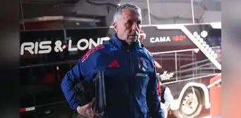 U. de Chile se resigna a la partida de Gustavo Álvarez, DT que interesa a la selección peruana: "Prácticamente imposible competir" U. de Chile se resigna a la partida de Gustavo Álvarez, DT que interesa a la selección peruana: "Prácticamente imposible competir"