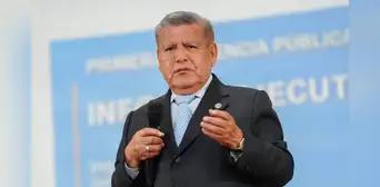 César Acuña renuncia al Gobierno Regional de La Libertad y anuncia que postulará a la presidencia del Perú