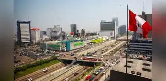 Economía peruana crece 3,2%, pero pierde velocidad por segundo mes consecutivo, según el INEI