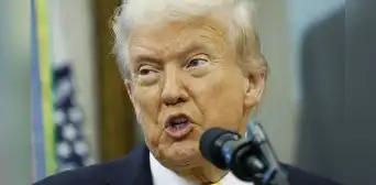 Donald Trump analiza atacar por tierra a cárteles de Venezuela: "Ya tenemos bajo control el mar" Donald Trump analiza atacar por tierra a cárteles de Venezuela: "Ya tenemos bajo control el mar"