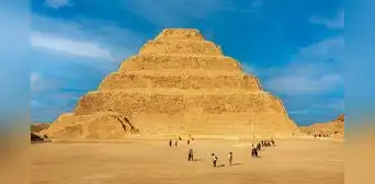 Las pirámides de Egipto bajo tierra: descubren un sistema hidráulico que cambiaría la teoría sobre su construcción Las pirámides de Egipto bajo tierra: descubren un sistema hidráulico que cambiaría la teoría sobre su construcción