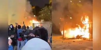 Marcha del 15 de octubre: prenden fuego a las afueras del Congreso y PNP se enfrenta a manifestantes Marcha del 15 de octubre: prenden fuego a las afueras del Congreso y PNP se enfrenta a manifestantes