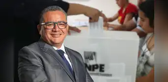Juan José Santiváñez, abogado de policías con sentencias, oficializa su postulación a las Elecciones 2026