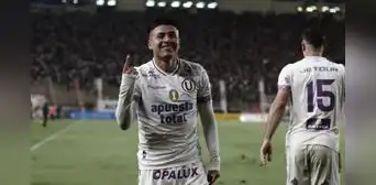 Universitario sale por un nuevo triunfo que lo acerque al tricampeonato. Recibe a Ayacucho FC en el Estadio Nacional Universitario sale por un nuevo triunfo que lo acerque al tricampeonato. Recibe a Ayacucho FC en el Estadio Nacional