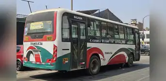 Más de 80 conductores de los buses de Translicsa suspenden servicio tras tercer atentado del año en San Martín de Porres Más de 80 conductores de los buses de Translicsa suspenden servicio tras tercer atentado del año en San Martín de Porres