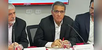Consejo Fiscal advierte que la deuda pública podría llegar al 70% del PBI en diez años Consejo Fiscal advierte que la deuda pública podría llegar al 70% del PBI en diez años