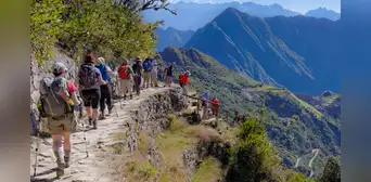 Los majestuosos Caminos del Inca rumbo a Machu Picchu figuran entre los mejores recorridos del mundo