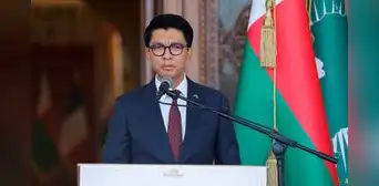Madagascar despoja de su nacionalidad al presidente depuesto Andry Rajoelina tras el golpe militar Madagascar despoja de su nacionalidad al presidente depuesto Andry Rajoelina tras el golpe militar