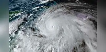Huracán Melissa golpea Jamaica: más de 1,5 millones de personas se preparan para una devastación histórica