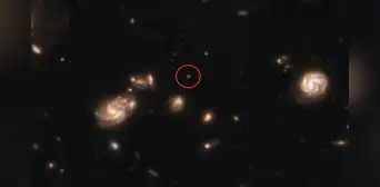 Astrónomos descubren un objeto muy brillante que podría ser la primera galaxia del universo Astrónomos descubren un objeto muy brillante que podría ser la primera galaxia del universo