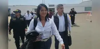 Keiko Fujimori arriba a Trujillo para anunciar su cuarta postulación la Presidencia Keiko Fujimori arriba a Trujillo para anunciar su cuarta postulación la Presidencia