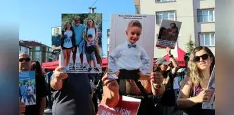 Turquía condena a cadena perpetua a 11 personas por incendio en hotel que dejó 78 muertos, incluidos 30 niños Turquía condena a cadena perpetua a 11 personas por incendio en hotel que dejó 78 muertos, incluidos 30 niños