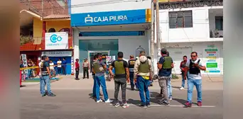 Delincuente fallece al verse acorralado por PNP durante intento de asalto a sede de Caja Piura en Lambayeque