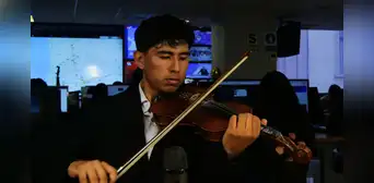 Ingresó a San Marcos por su papá y brilla como violinista a sus 22 años: "Quiero seguir tocando"