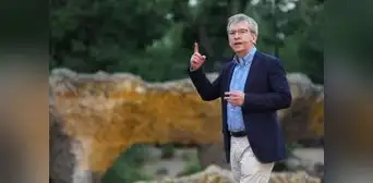 Santiago Posteguillo: “¿Por qué tenemos que pensar que lo que es popular nunca va a ser parte del canon literario?” Santiago Posteguillo: “¿Por qué tenemos que pensar que lo que es popular nunca va a ser parte del canon literario?”