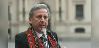 Hernán Garrido Lecca inicia gira por el norte para presentar su precandidatura presidencial por el APRA