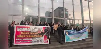 Fiscales provisionales y jueces supernumerarios protestan fuera de la Fiscalía: exigen igualdad salarial y convocan a vigilia nacional