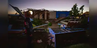Tornado en Brasil deja seis muertos, 750 heridos y destruye gran parte del estado de Paraná Tornado en Brasil deja seis muertos, 750 heridos y destruye gran parte del estado de Paraná
